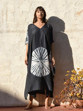Load image into Gallery viewer, Jodhpur Sun Shibori Kaftan